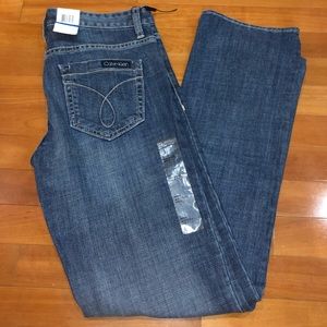 NWT- Calvin Klein Jeans —skinny — size 4– 27x31